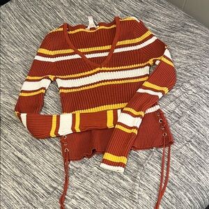 No Boundaries Rust and Yellow Ribbed Knit Top